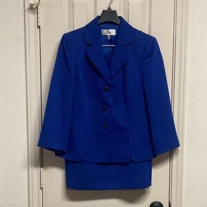 Le Suit Blue and Black Skirt and Jacket Set Sz 12